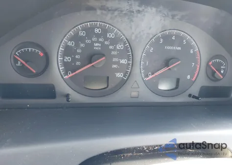 2002 Volvo S60 2.4T z USA, uszkodzony, nr VIN YV1RS58D522196993